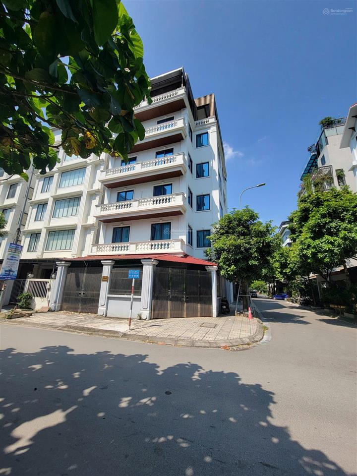 Cho thuê biệt thự 214 nguyễn xiển, diện tích 140m lô góc, giá 65tr,  mr. linh 0936 983 ***