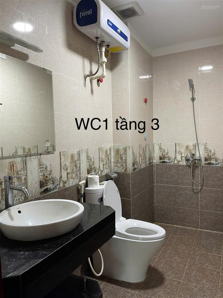 Cho thuê nhà ngõ nguyễn xiển, dt 80m2, 5 tầng, có thang máy, giá 25 triệu/tháng