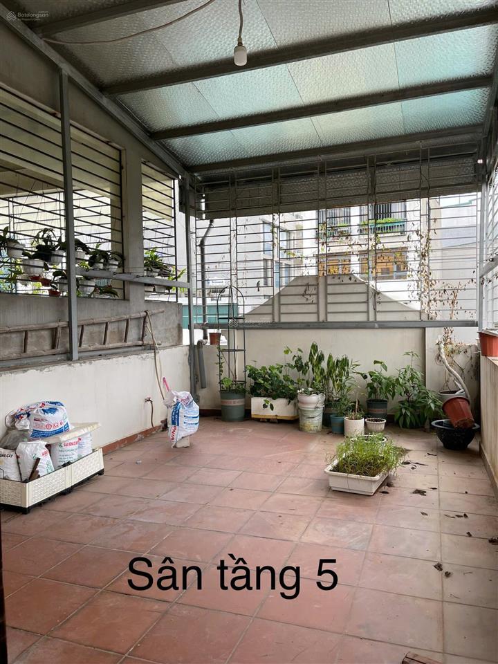 Cho thuê nhà ngõ nguyễn xiển, dt 80m2, 5 tầng, có thang máy, giá 25 triệu/tháng