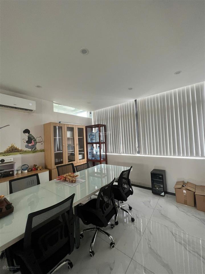 Cho thuê nhà vinhomes gardenia, hàm nghi, mỹ đình. dt 93m2, mt 6m, 5 tầng thang máy, giá 55 triệu