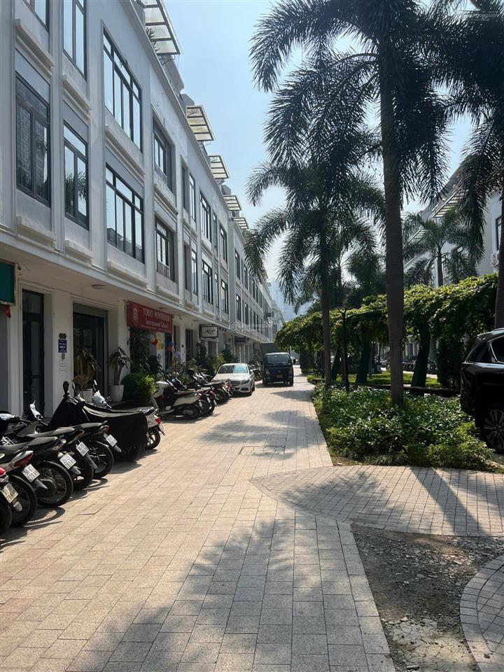 Cho thuê nhà vinhomes gardenia, hàm nghi, mỹ đình. dt 93m2, mt 6m, 5 tầng thang máy, giá 55 triệu