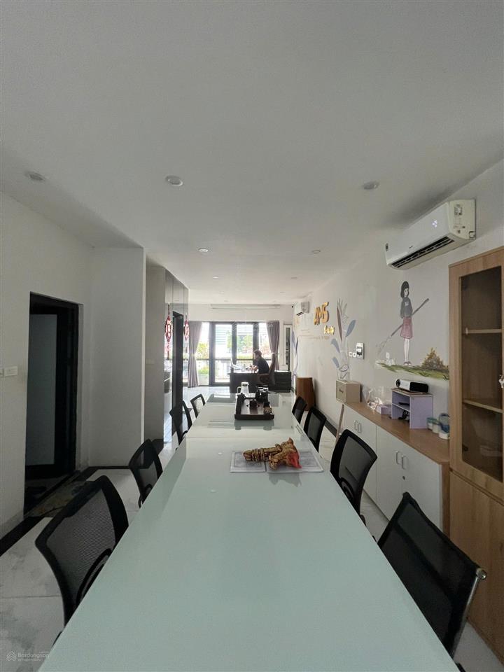 Cho thuê nhà vinhomes gardenia, hàm nghi, mỹ đình. dt 93m2, mt 6m, 5 tầng thang máy, giá 55 triệu