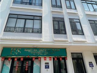 Cho thuê nhà vinhomes gardenia, hàm nghi, mỹ đình. dt 93m2, mt 6m, 5 tầng thang máy, giá 55 triệu