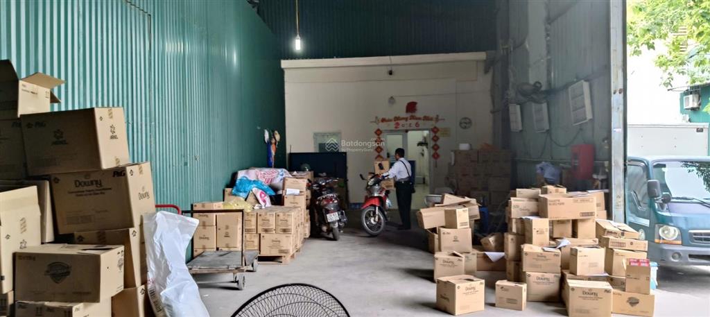 Ct kho xưởng đường phú diễn, ngay cầu diễn, dt 850m2, điện 3fa, xe công, vat, bảo vệ. giá 105k