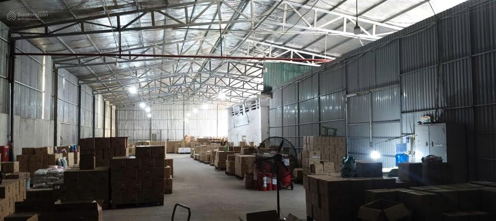 Ct kho xưởng đường phú diễn, ngay cầu diễn, dt 850m2, điện 3fa, xe công, vat, bảo vệ. giá 105k