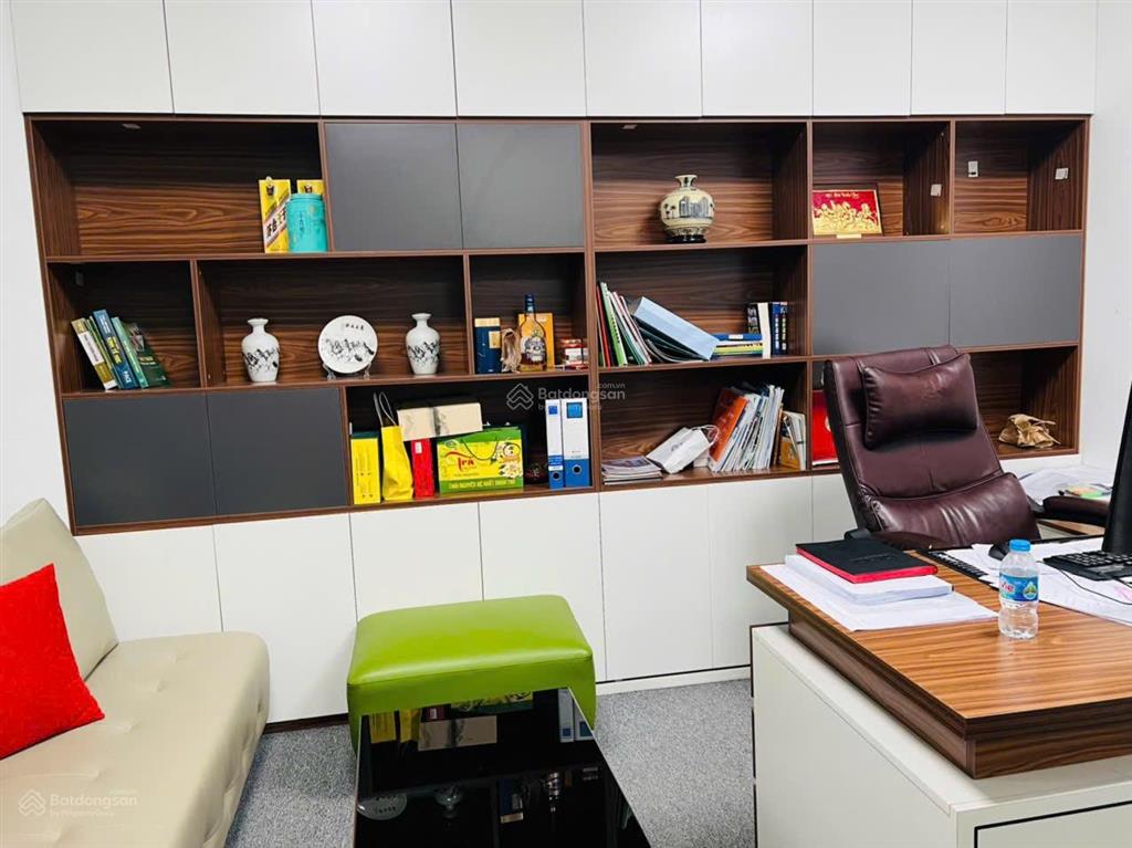 Cho thuê liền kề đường 23 tp giao lưu  phạm văn đồng  hn 120m2 tầng 1. mặt tiền 8m. giá 28tr