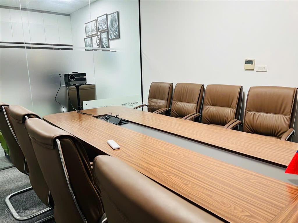 Cho thuê liền kề đường 23 tp giao lưu  phạm văn đồng  hn 120m2 tầng 1. mặt tiền 8m. giá 28tr