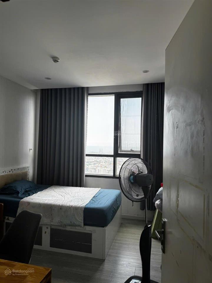 Bán căn lapen center 71m2,2pn, 2wc giá 3,3tỷ .call 0989 116 *** mr hà!