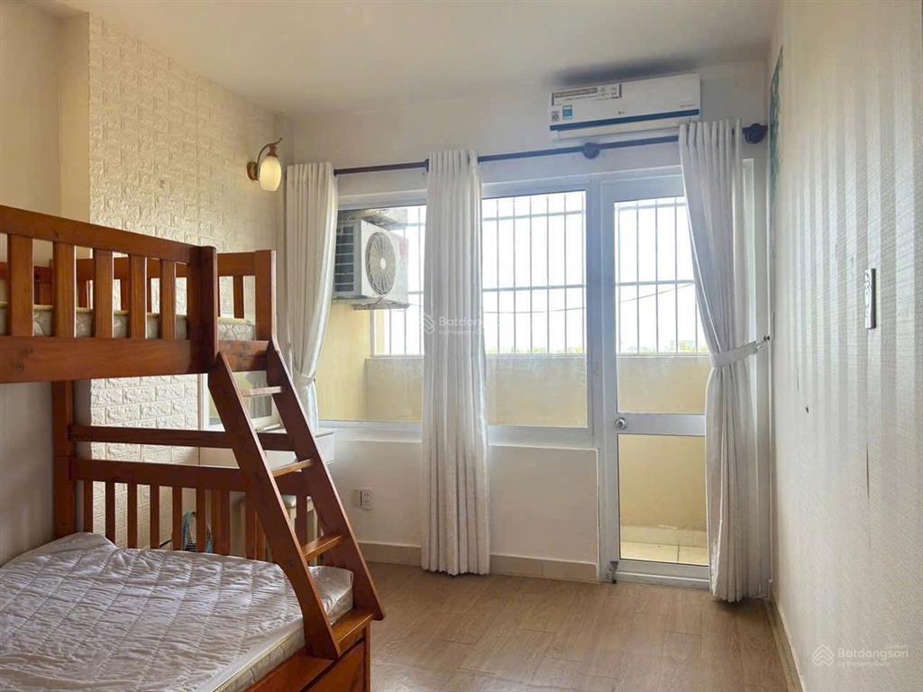 Bán căn góc oscland 40m2,1pn,1wc giá 2,2 tỷ.call 0989 116 *** mr hà.