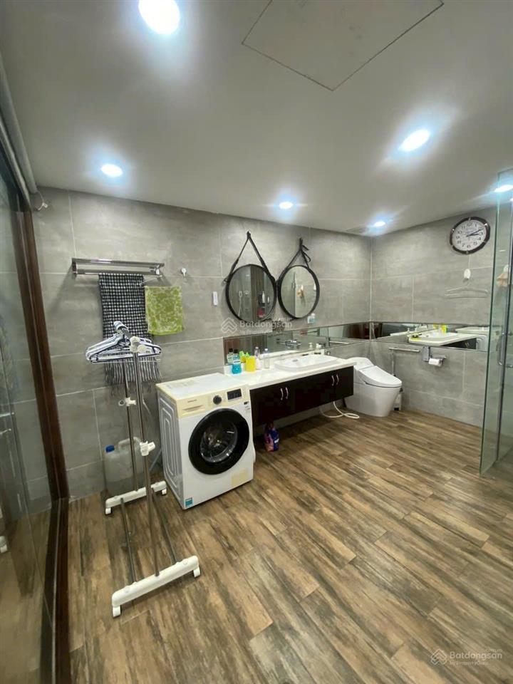 Bán căn goldsea 79m2,2pn, 2wc giá 3 tỷ 800tr. call 0989 116 *** mr hà!