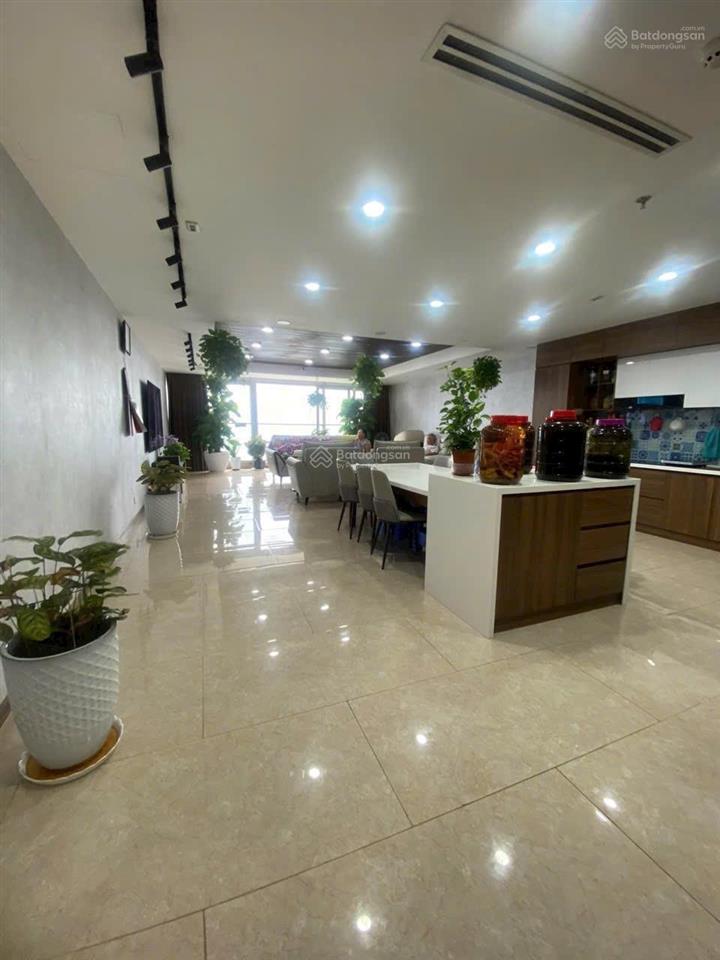 Bán căn goldsea 79m2,2pn, 2wc giá 3 tỷ 800tr. call 0989 116 *** mr hà!