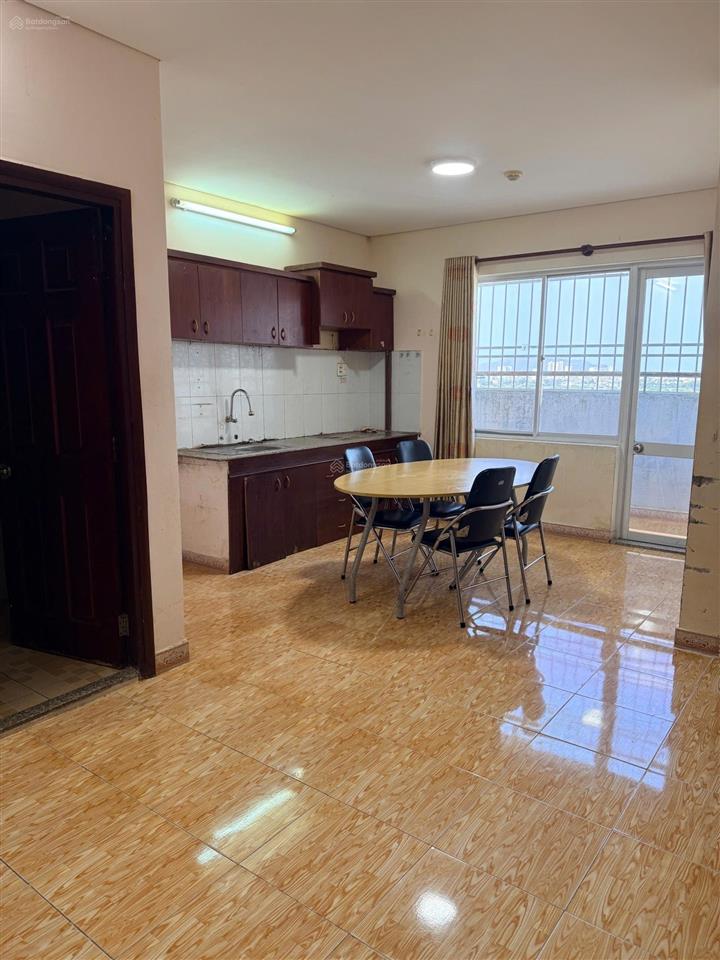 Bán căn hộ lakeside 71m2, 2pn, 1wc giá 2 tỷ 350 triệu. call 0989 116 *** mr hà!