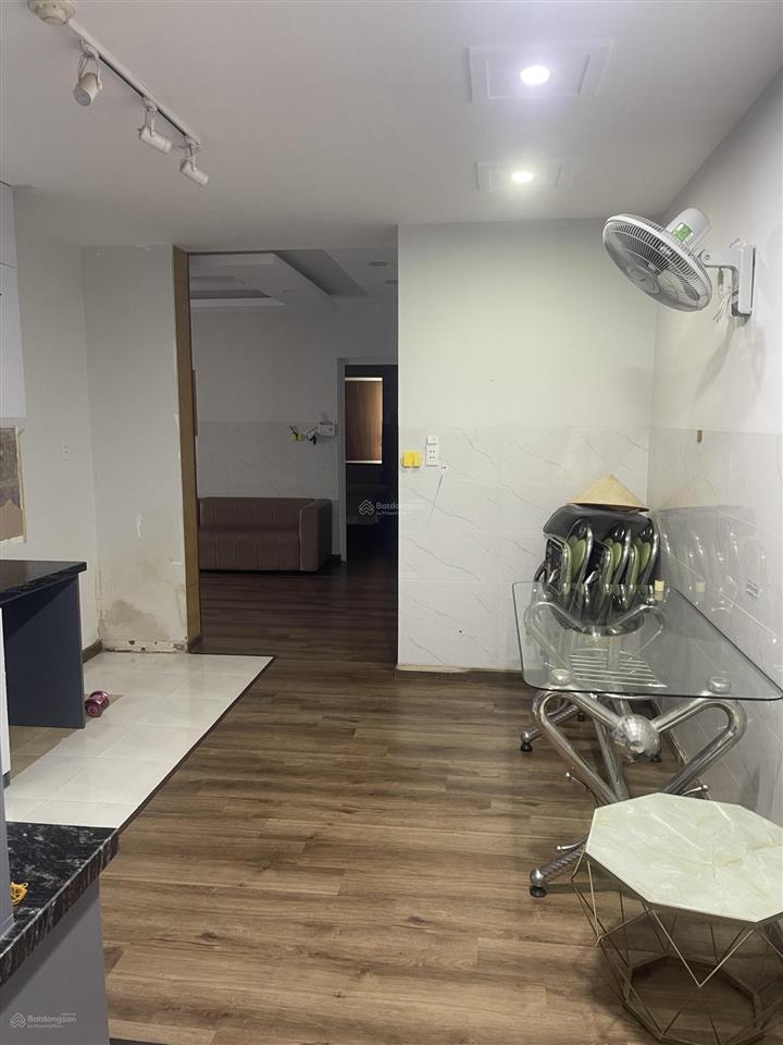 Bán căn góc saigonres 82m², 2pn, 2wc giá 3 tỷ 550 triệu. call 0989 116 *** mr hà!