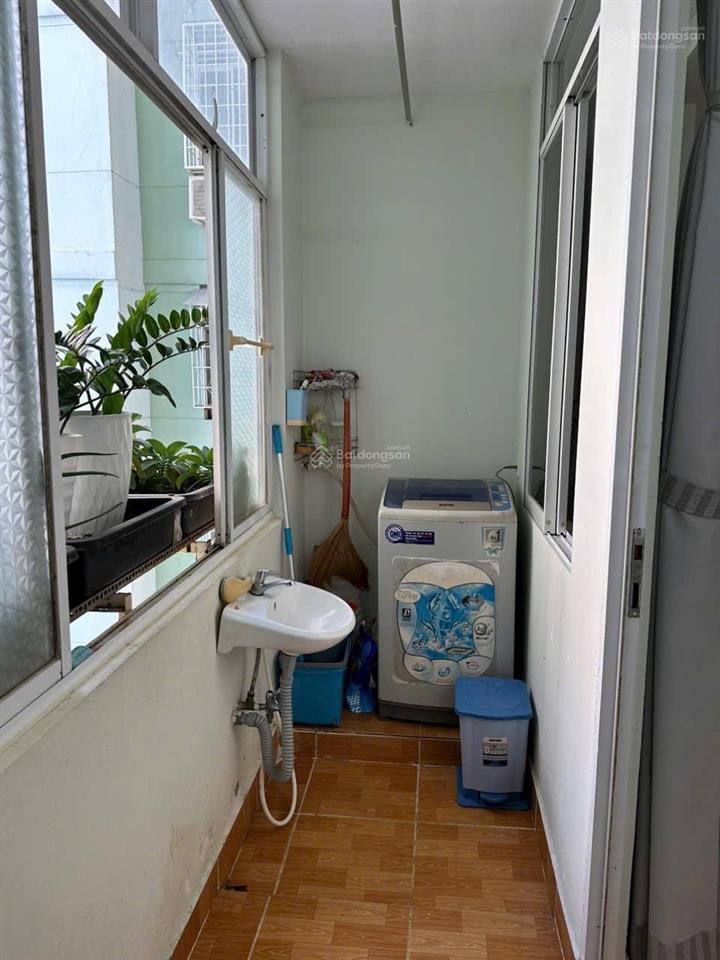 Bán căn hộ seaview 63m2,2pn,1wc giá 2tỷ380tr.call 0989 116 *** mr hà.