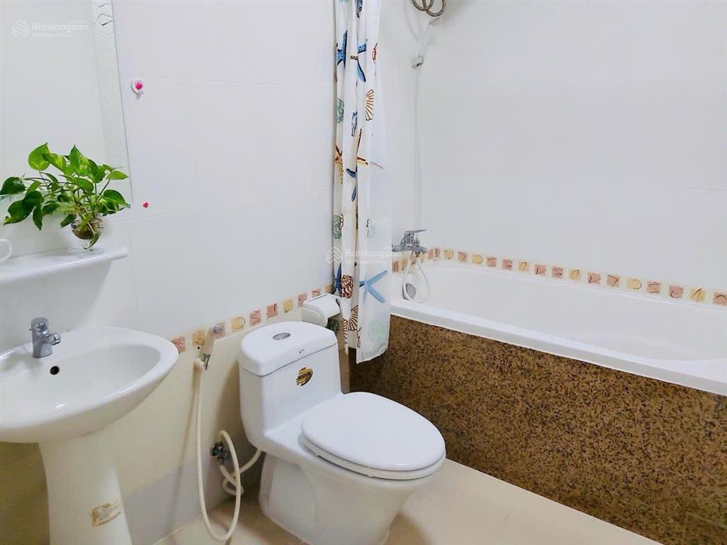 Bán căn góc 165a thuỳ vân 77m2,2pn,2wc giá 4,3tỷ call 0989 116 *** mr hà.