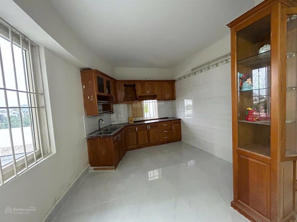 Bán căn coopmart 68m2,2pn,1wc giá 2,5 tỷ .call 0989 116 *** mr hà!
