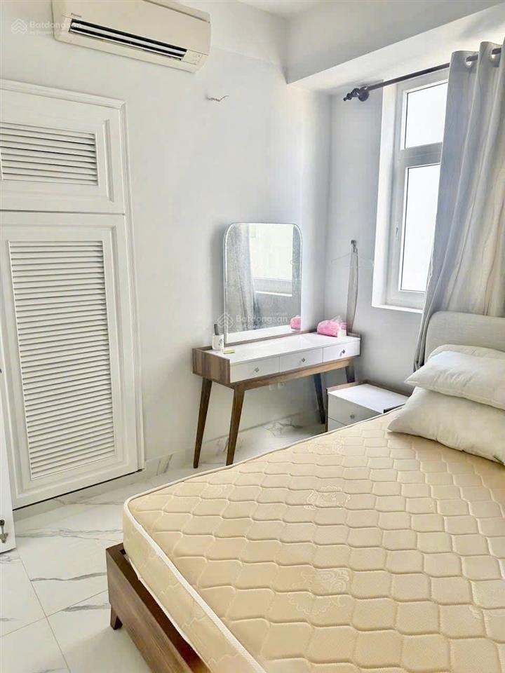 Bán căn 165a thuỳ vân 90m2,2pn,2wc giá 4,3tỷ.call 0989 116 *** mr hà.