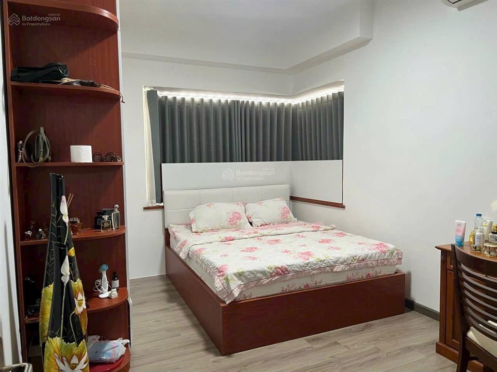 Bán căn hộ saigonress 77m2,2pn,2wc giá 3,4 tỷ.call 0989 116 *** mr hà.