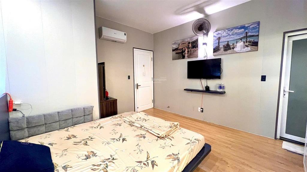 Bán căn melody 100m², 2pn, 2wc giá 5 tỷ. call 0989 116 *** mr hà.