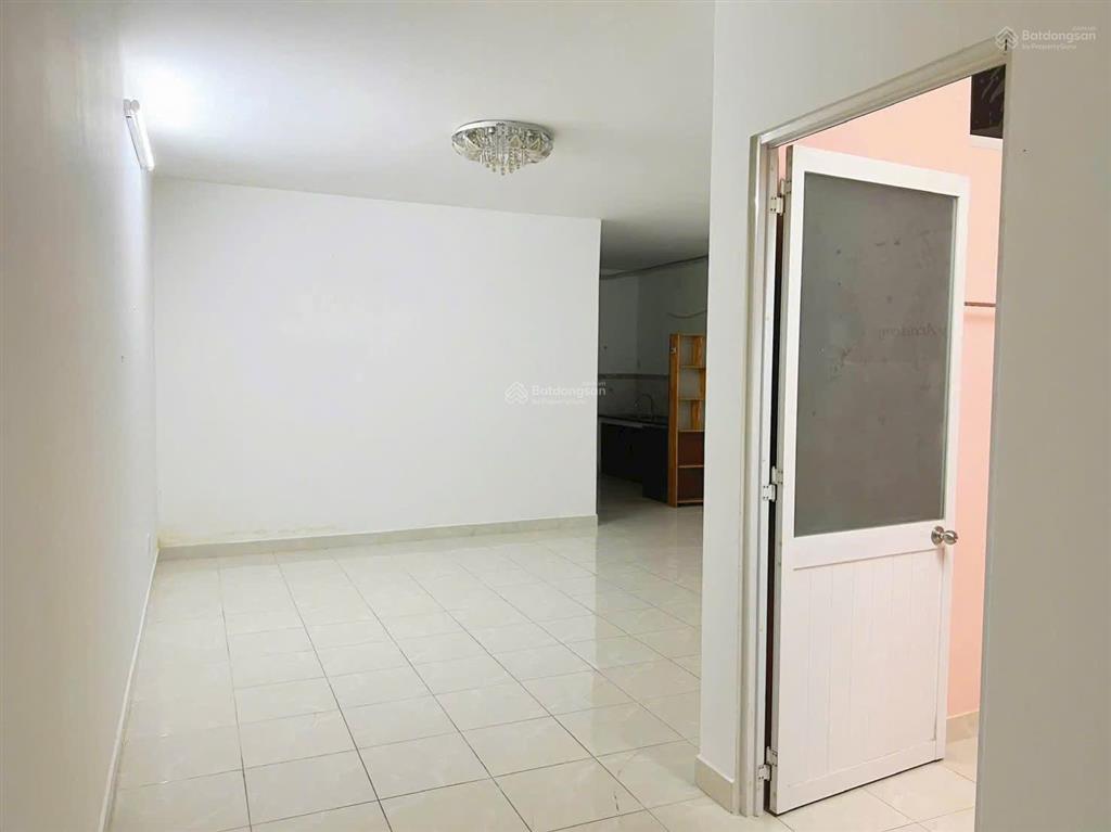 Bán căn hộ block a 199nkkn 64m2, 2pn, 1wc giá 2 tỷ 450tr. 0989 116 *** mr hà.