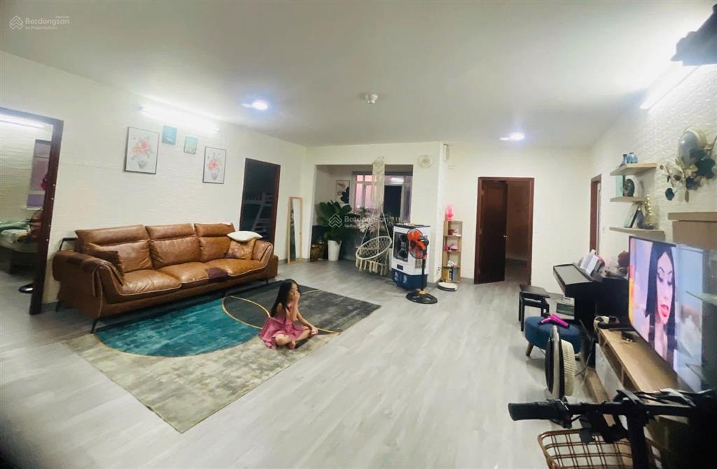 Bán căn góc seaview 137m2, 3pn, 2wc giá 3 tỷ 500tr. call 0989 116 *** mr hà!