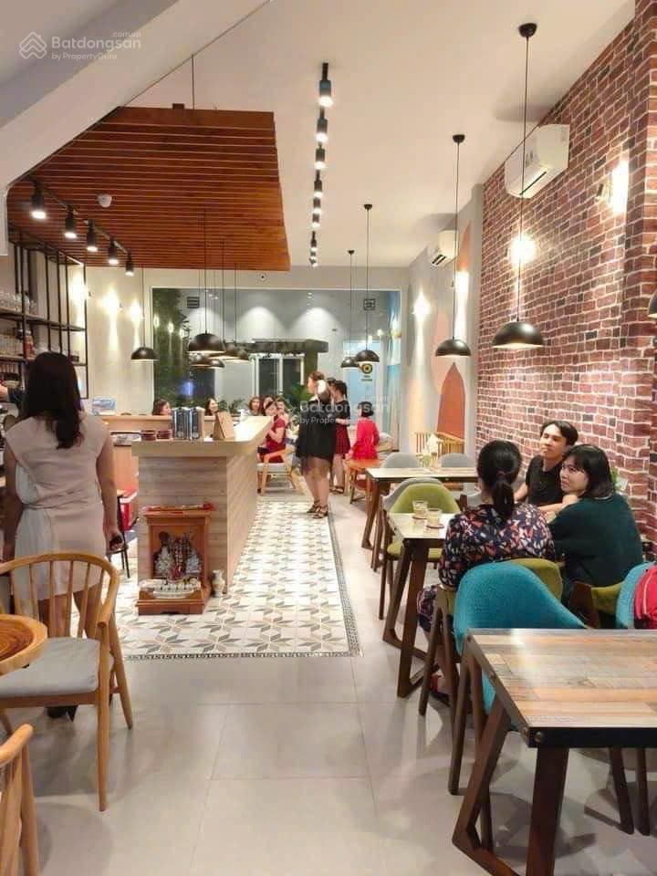 Bán nhà mặt tiền đường tôn thất tùng 100m² giá 13 tỷ. call 0989 116 *** mr hà.