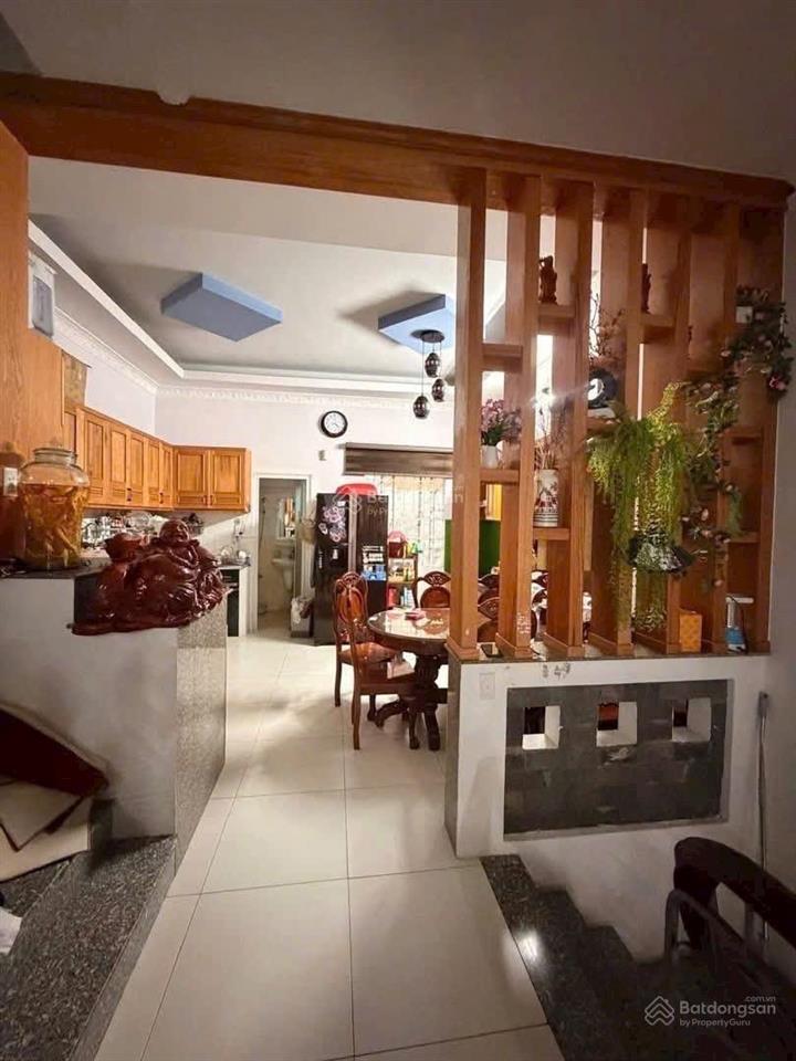 Bán nhà mặt tiền đường tôn thất tùng 100m² giá 13 tỷ. call 0989 116 *** mr hà.
