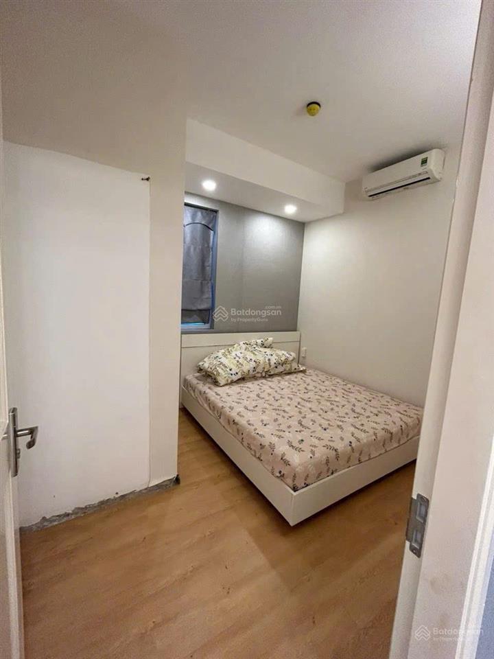 Bán căn hộ melody 83m2,2pn,2wc giá 3,5tỷ.call 0989 116 *** mr hà.
