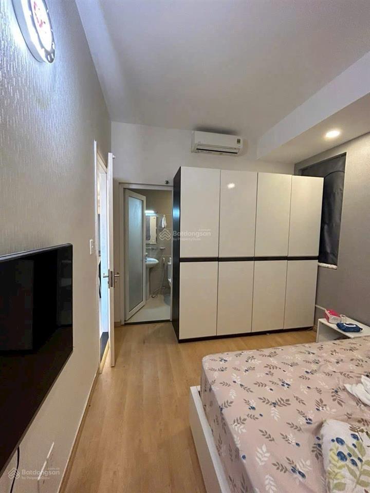 Bán căn hộ melody 83m2,2pn,2wc giá 3,5tỷ.call 0989 116 *** mr hà.