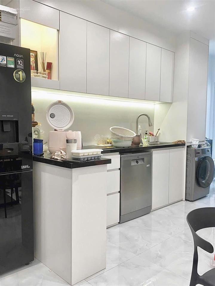 Bán căn hộ block a 199 nam kỳ khởi nghĩa 56m2, 2pn, 1wc giá 2 tỷ 370 triệu. call 0989 116 *** mr hà.