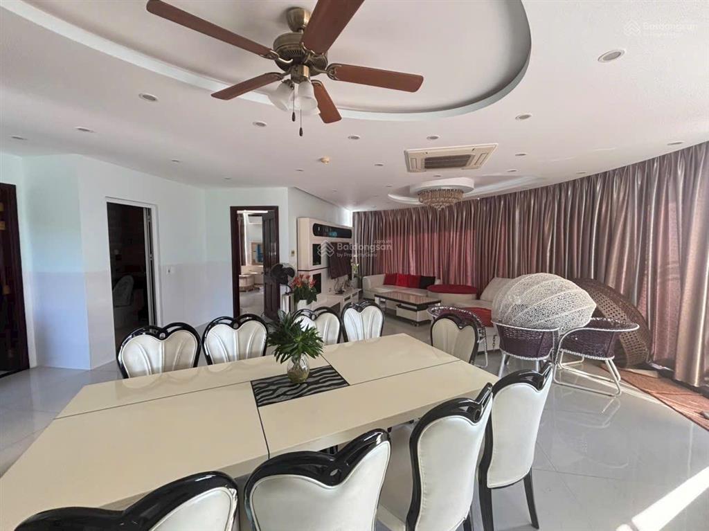 Bán penthouse thủy tiên resort 191m2 giá 6,1 tỷ. call 0989 116 *** mr hà
