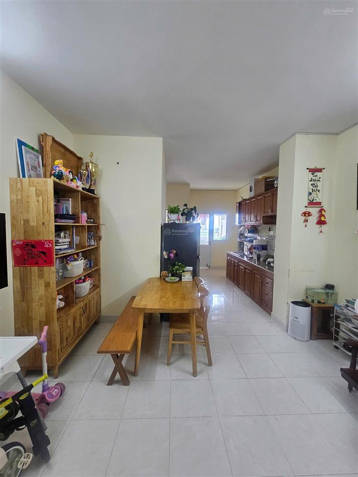 Bán căn hộ saigonres 50m2, 1pn giá 2 tỷ. call 0989 116 *** mr hà.