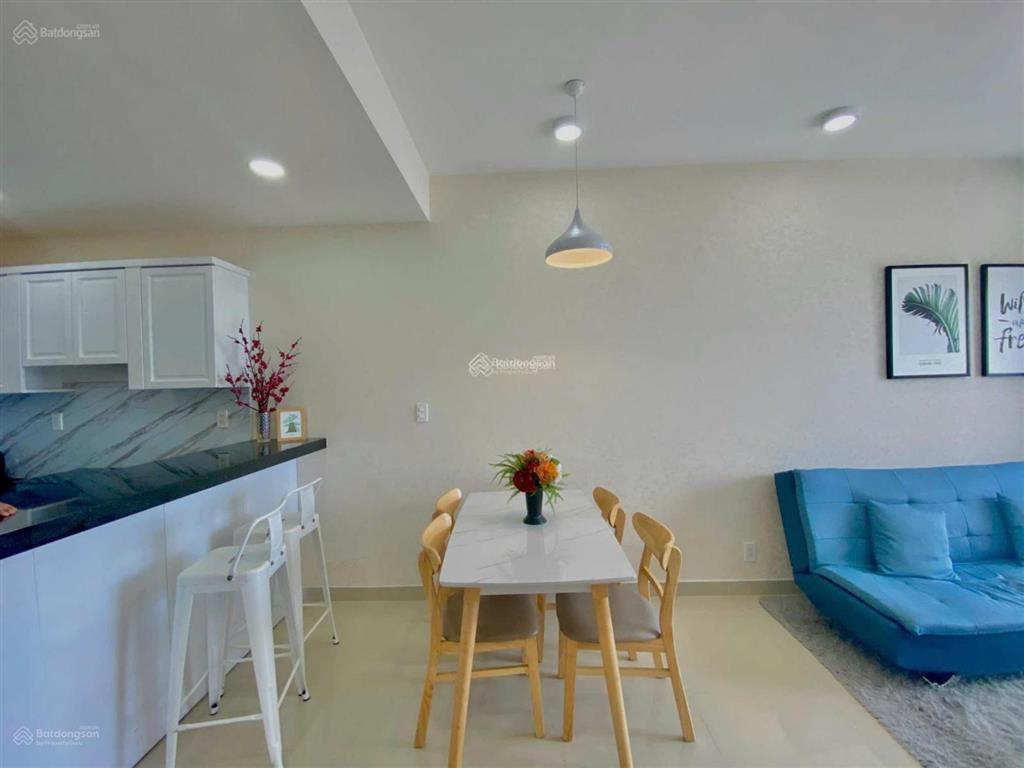 Bán căn goldsea 80m2,2pn,2wc view biển 3,8 tỷ.call 0989 116 *** mr hà.