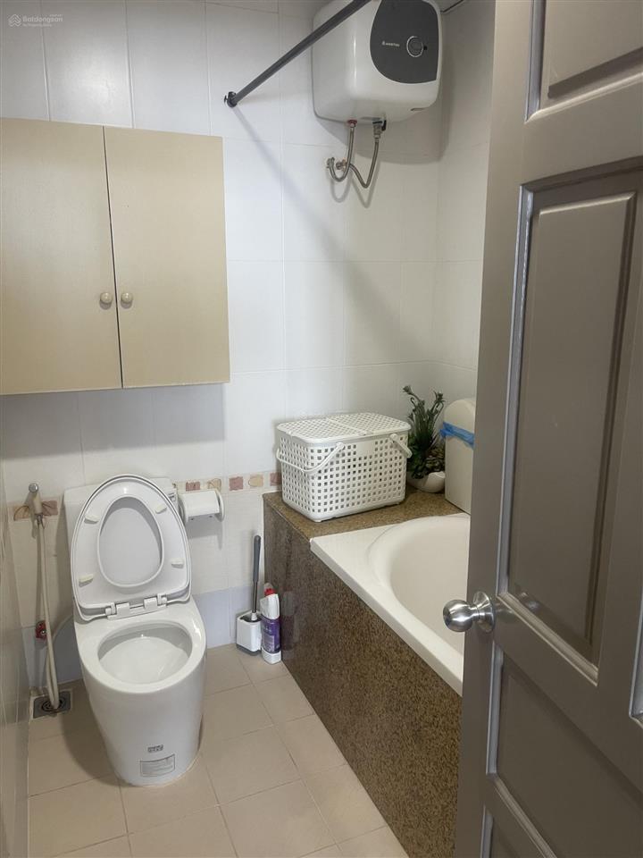 Bán căn hộ 165a thùy vân 90m2 giá 4,5 tỷ. call 0989 116 *** mr hà.