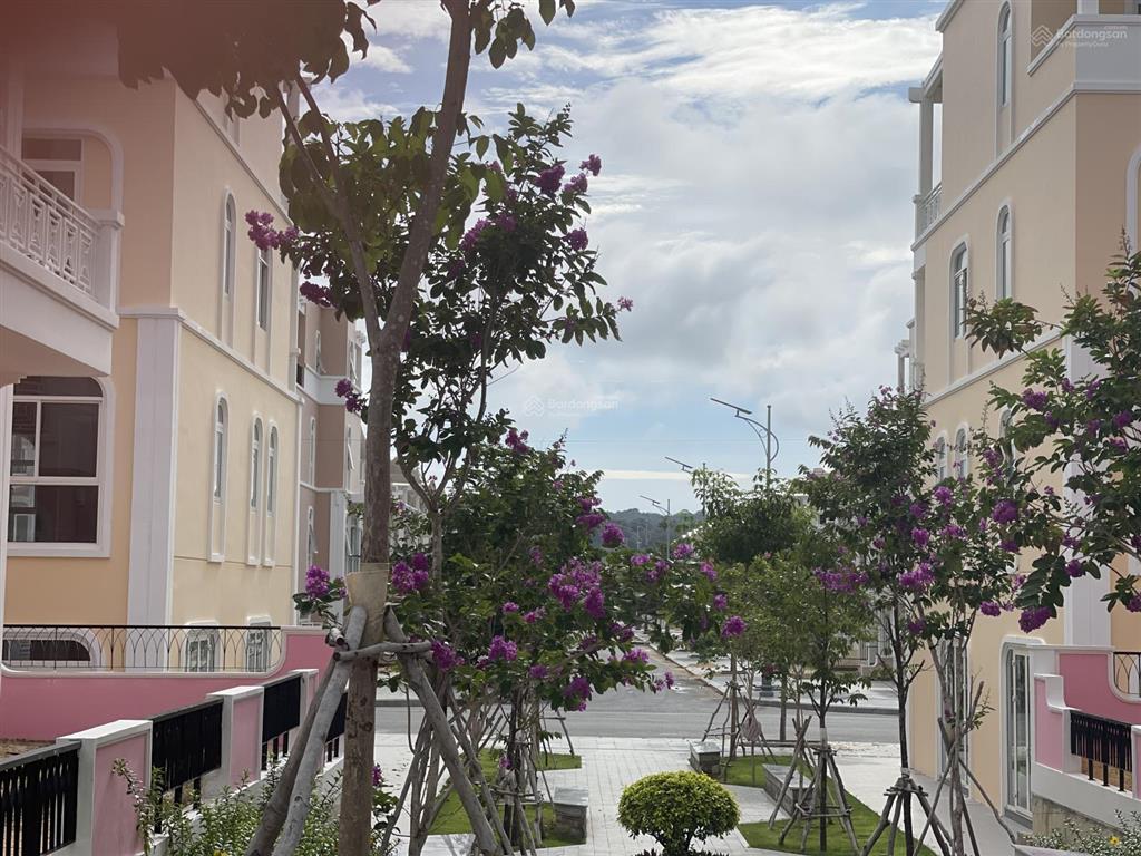 Parasol sổ đỏ trao tay, giá tốt nhất giỏ hàng chỉ hơn 5x tỷ