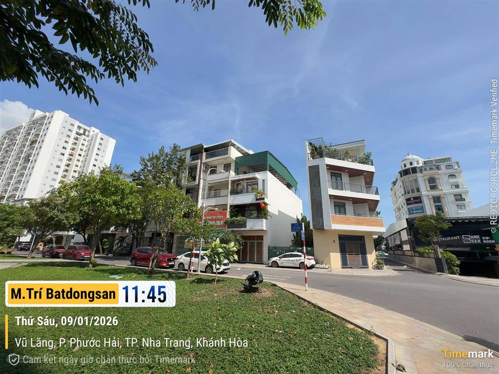 Hạ giá bán nhanh hàng hiếm lô đất đối diện công viên vcn phước hải