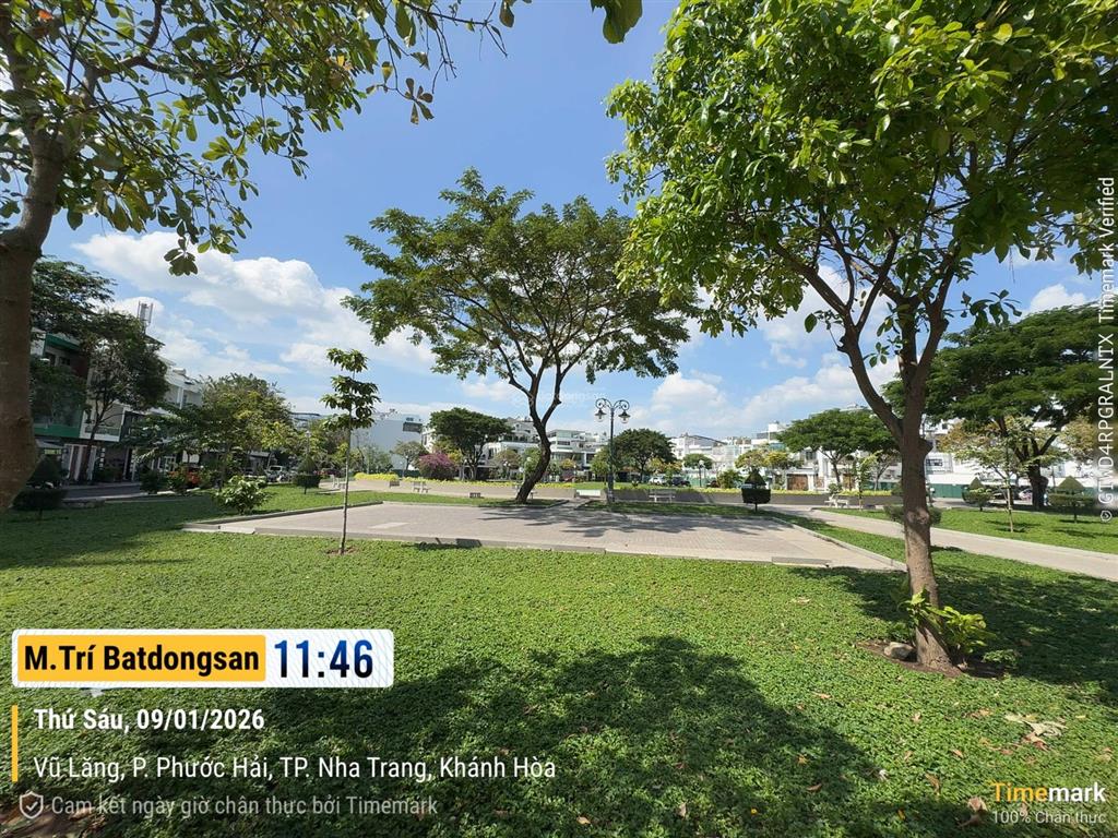 Hạ giá bán nhanh hàng hiếm lô đất đối diện công viên vcn phước hải