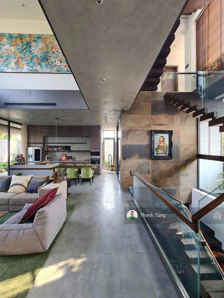 Độc tôn duy nhất  biệt thự mt hoa phượng, phú nhuận  16x18m  3 tầng áp mái  giá 125 tỷ