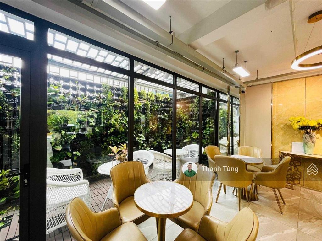 Góc 2mt hoa phượng & hoa mai, phú nhuận  8x18m  hầm 5 tầng  hđt 200 triệu  giá 60 tỷ
