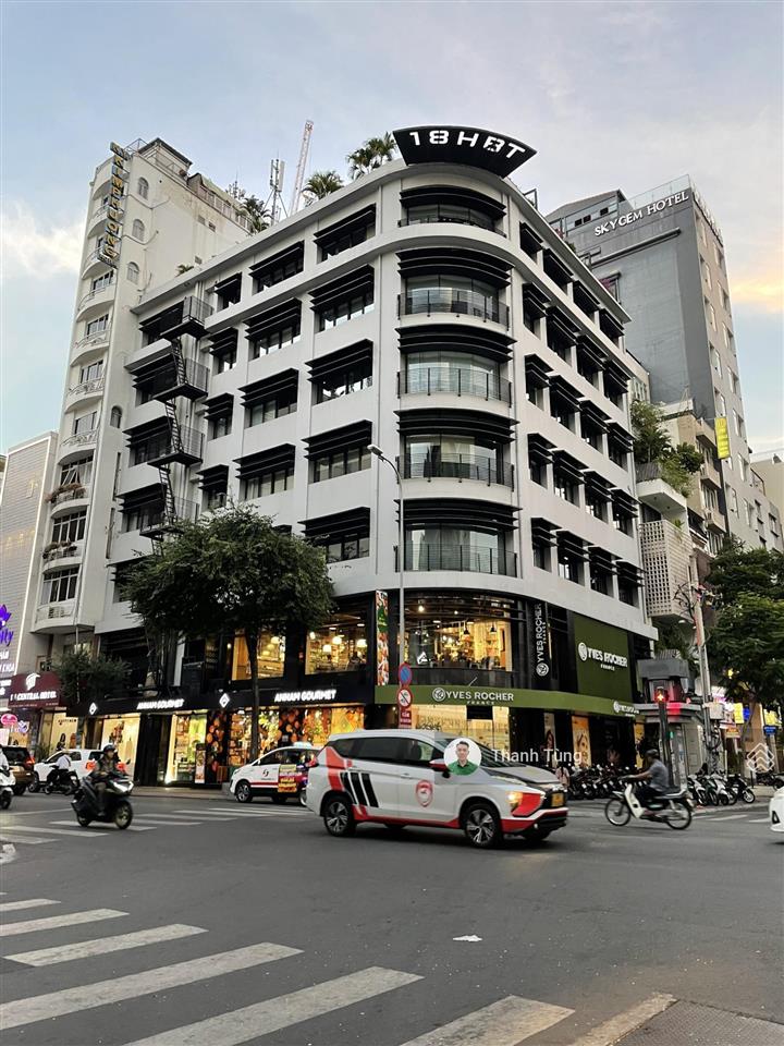 Hàng hot  góc 2mt trục nguyễn thị thập, quận 7  18x19m  xd hầm 7 tầng  giá 75 tỷ