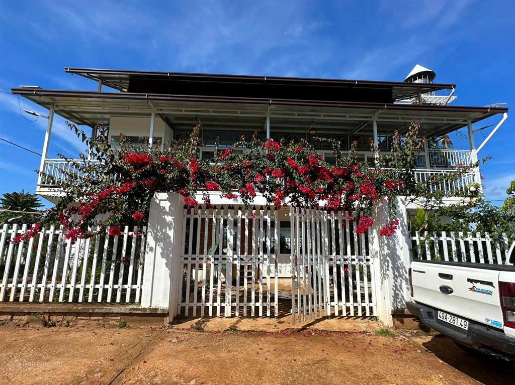 Nhà container đà lạt view đẹp, 3 mặt tiền tà nung, 278m2, 200m2 xây dựng, giá 5.5 tỷ