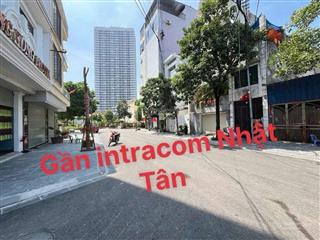 Nhà 3 tầng dân xây  52m2  thông  oto  chân cầu nhật tân  nhỉnh 8 đồng ( thương lượng)