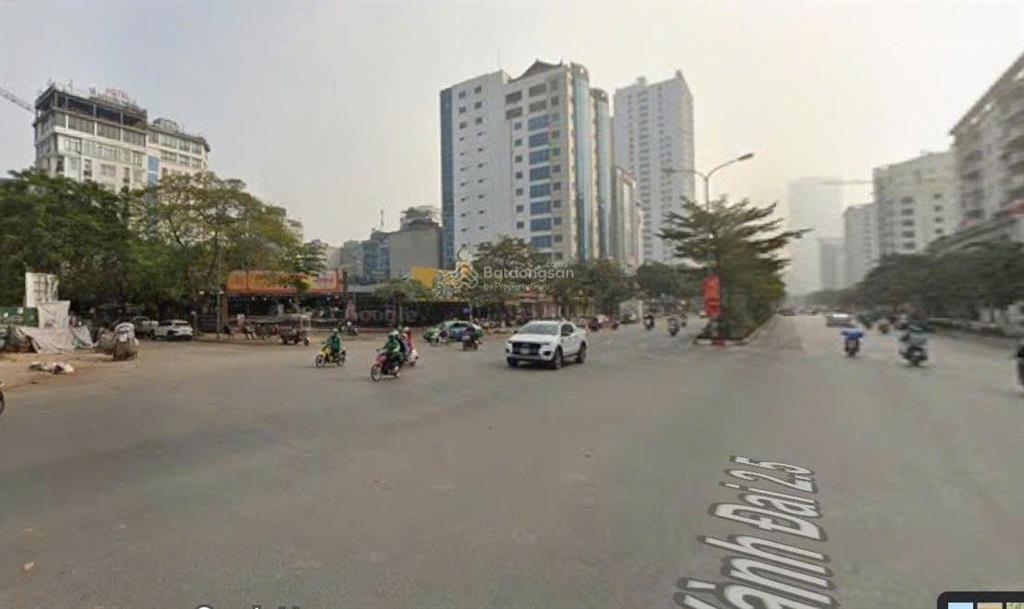 Bán lô đất 3 mặt đường  trung tâm phường cầu giấy  mặt trần thái tông