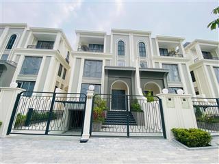 Suất ngoại giao biệt thự ciputra tây hồ  kí trực tiếp cđt  view sân golf  mặt đường lớn