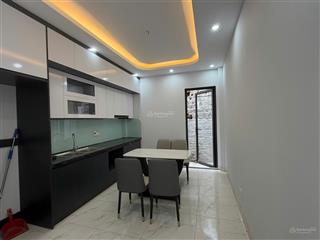 Nhà 3 tầng  sẵn dòng tiền  cạnh kcn quang minh  giá 3.85 tỷ