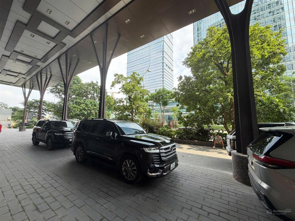 Bán chuyển nhượng 1.531m2 sàn văn phòng thương mại n01  ngđ  đang cho thuê hơn 6 tỷ/năm