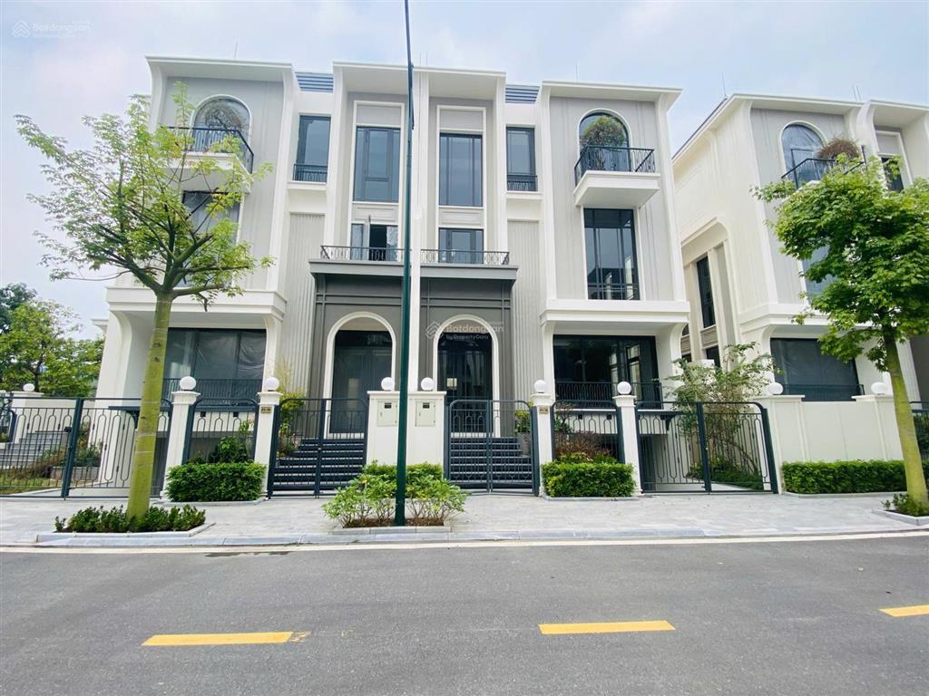 Suất ngoại giao biệt thự ciputra tây hồ  kí trực tiếp cđt  view sân golf  mặt đường lớn