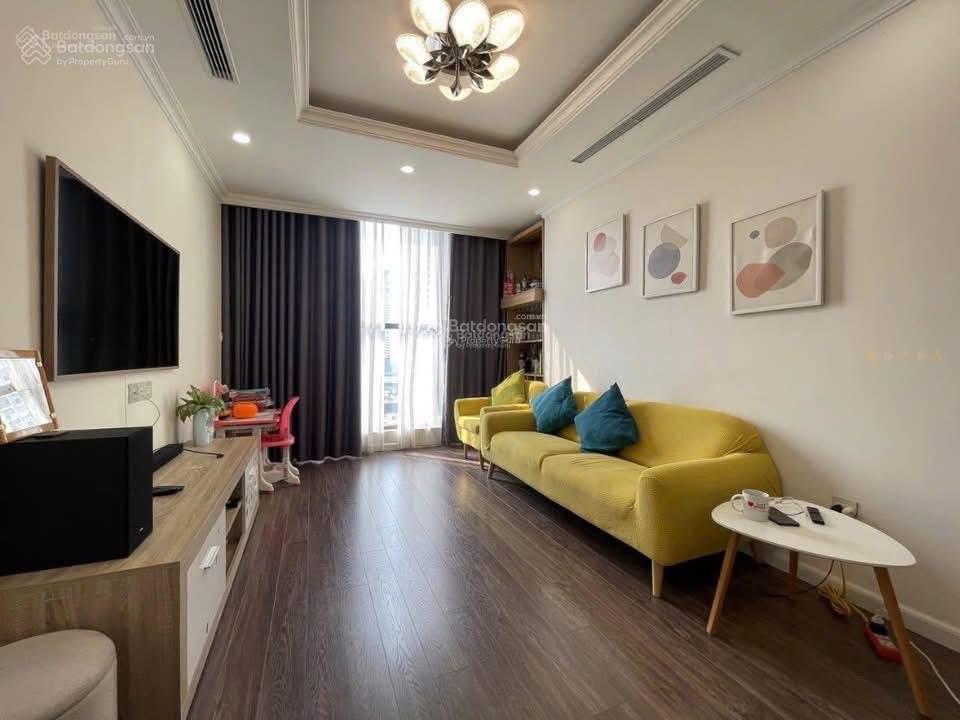 Bán ch 2n 2wc  căn góc  view cầu nhật tân  sông hồng và hồ tây  3.x tỷ