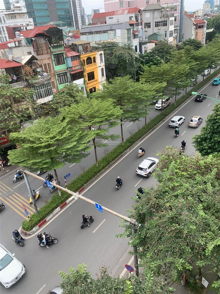 Bán nhà mặt phố kim mã, ba đình, lô góc, 6 tầng thang máy, vỉa hè 5m, kinh doanh. giá 27 tỷ