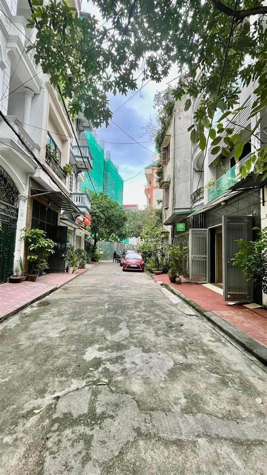 Bán nhà văn cao, ba đình, khu phân lô, dt 80m2, mặt ngõ ô tô tránh, gần phố. giá 30.8 tỷ